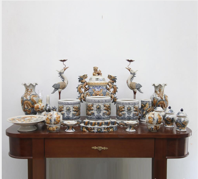 Bộ Ấm Chén Bàn Thờ Men Rạn Vẽ Rồng Phượng.png